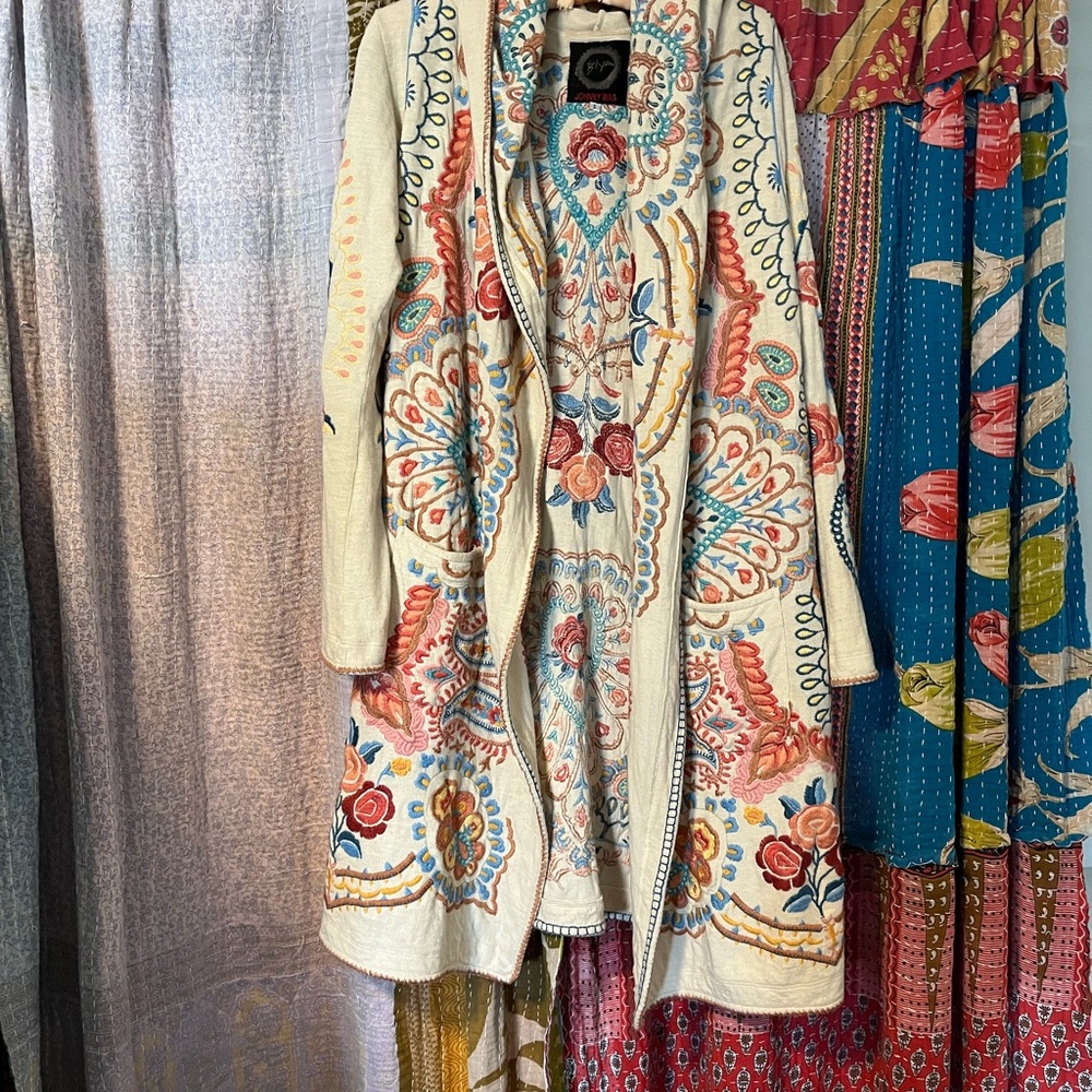 Johnny Was BIYA embroidered hooded duster cardigan Size Small